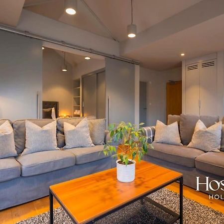 Stylish Luxury Apartment In The Centre Of Henley 外观 照片